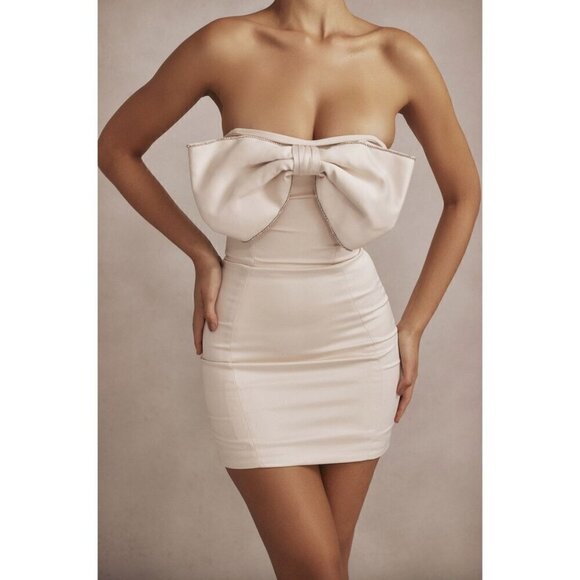 HOUSE OF CB Ariella Satin Crystal Embellished Bow Dress in Ivory Size Large